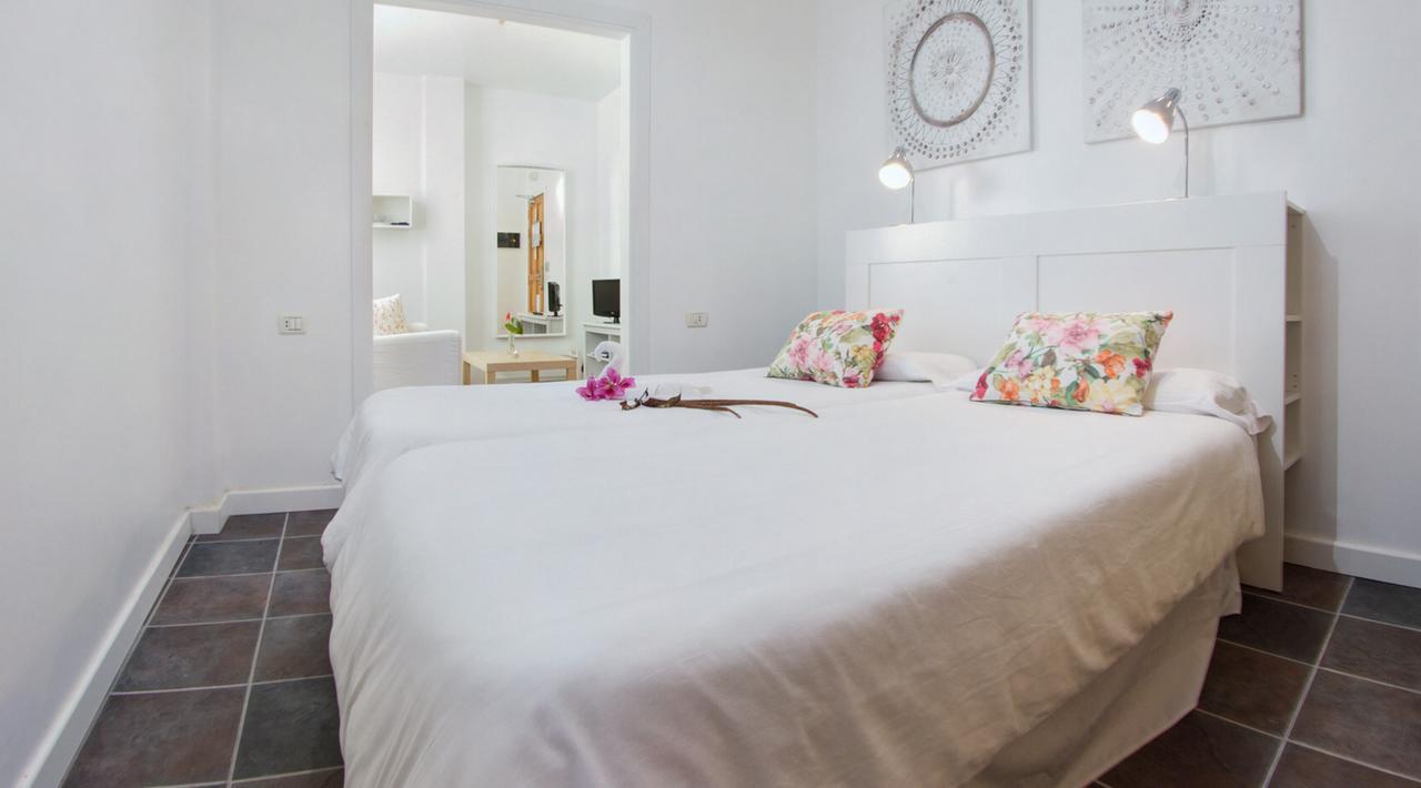 Apartamentos Adjovimar Лос Лианос де Аридане Екстериор снимка