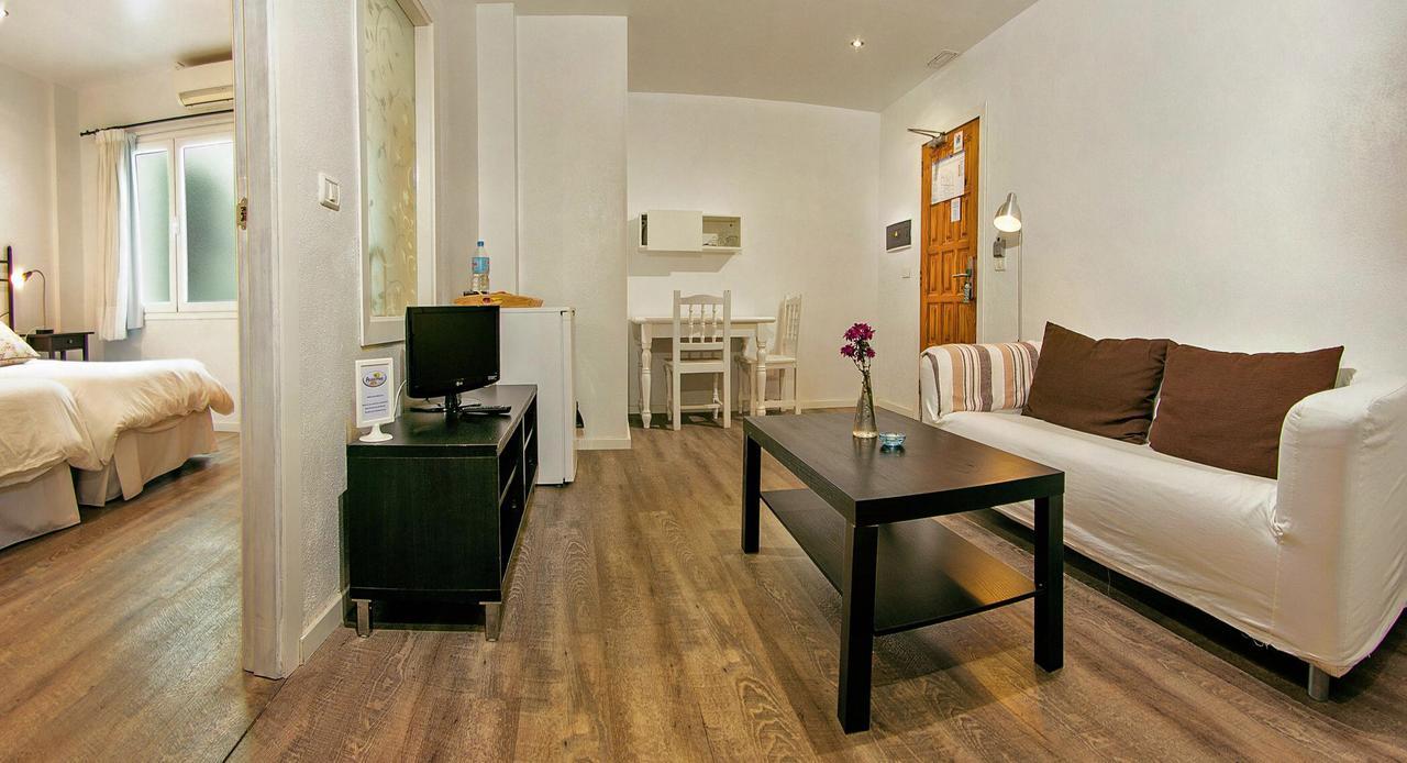 Apartamentos Adjovimar Лос Лианос де Аридане Екстериор снимка