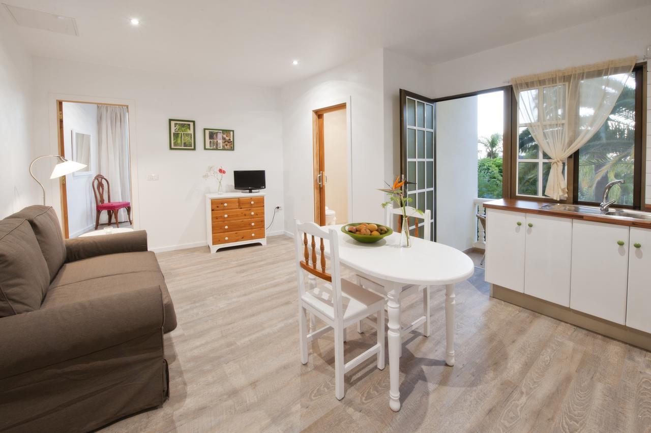 Apartamentos Adjovimar Лос Лианос де Аридане Екстериор снимка